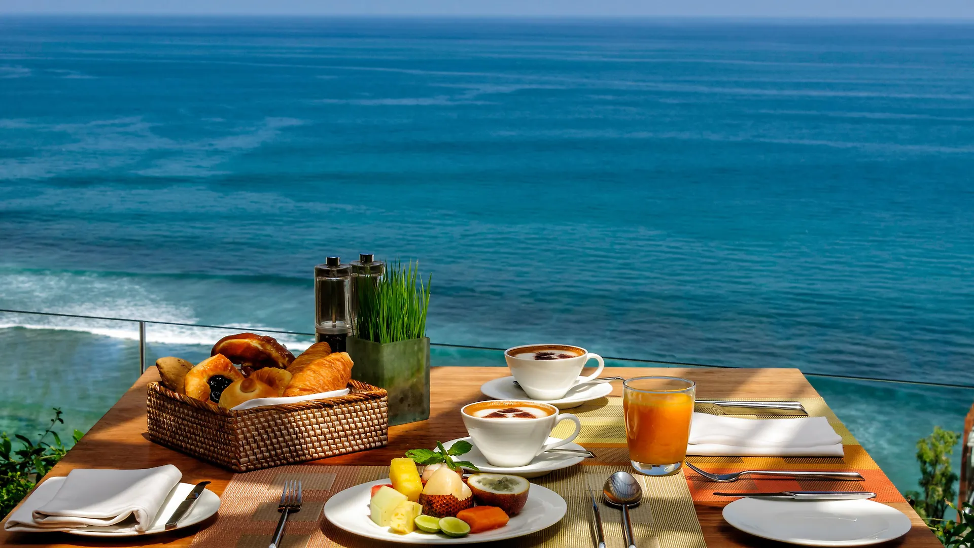 *****  Anantara Uluwatu Bali Resort Indonesien