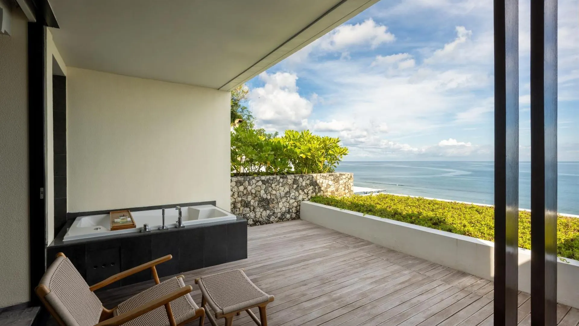 *****  Anantara Uluwatu Bali Resort Indonesia